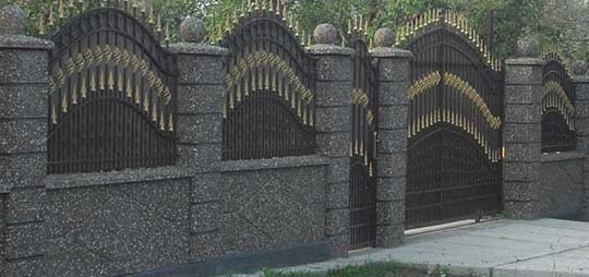 garduri cu agregate expuse